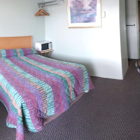 Chimo Motel Cochrane Εξωτερικό φωτογραφία