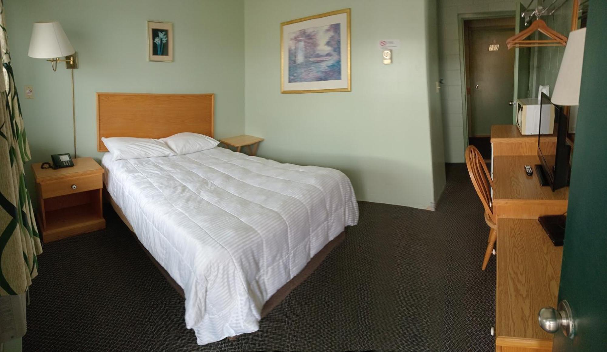 Chimo Motel Cochrane Εξωτερικό φωτογραφία