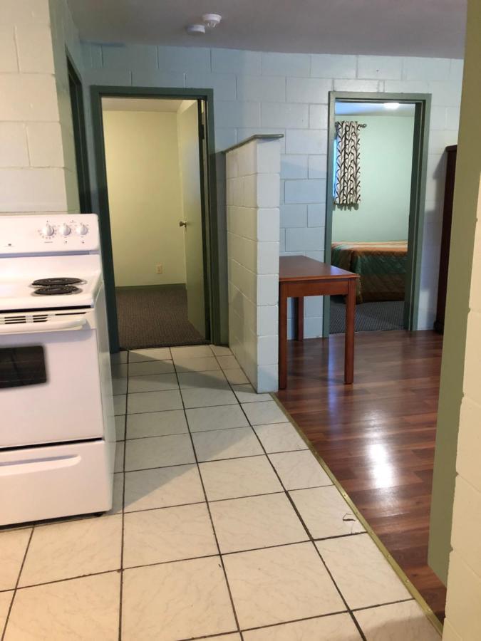 Chimo Motel Cochrane Εξωτερικό φωτογραφία