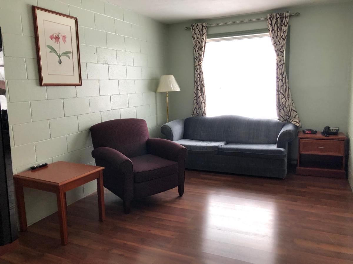 Chimo Motel Cochrane Εξωτερικό φωτογραφία