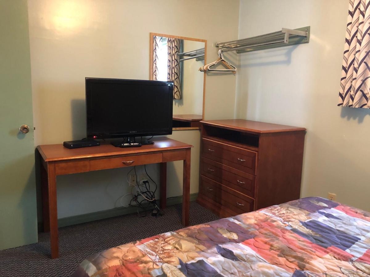 Chimo Motel Cochrane Εξωτερικό φωτογραφία