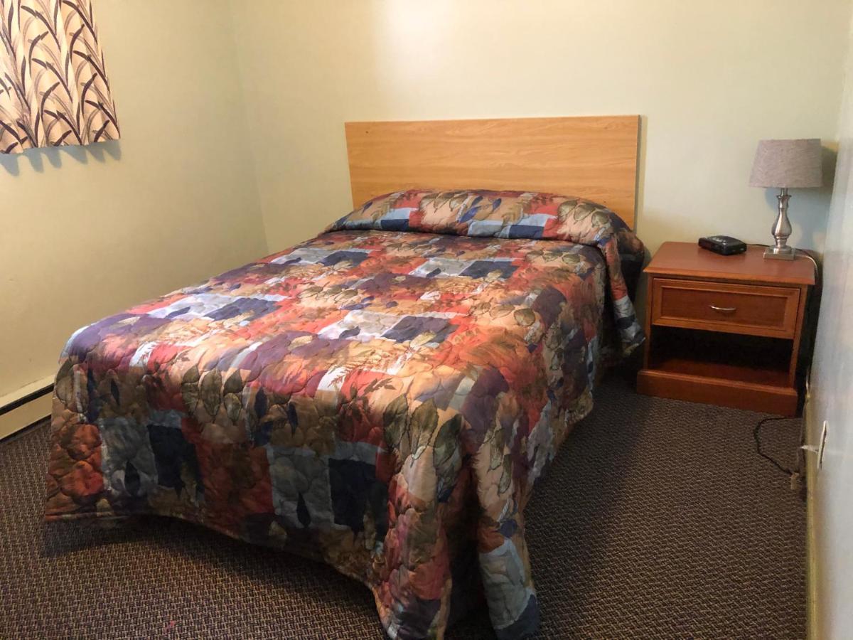 Chimo Motel Cochrane Εξωτερικό φωτογραφία