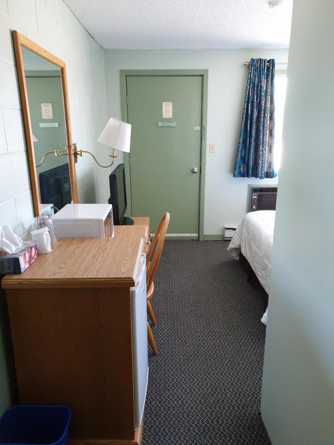 Chimo Motel Cochrane Εξωτερικό φωτογραφία