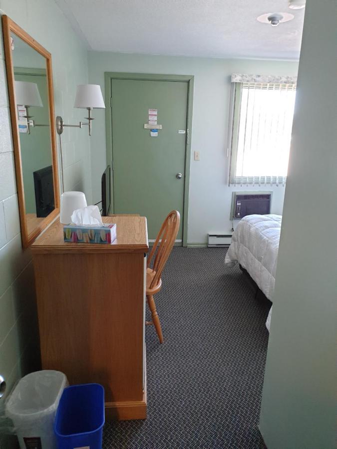 Chimo Motel Cochrane Εξωτερικό φωτογραφία